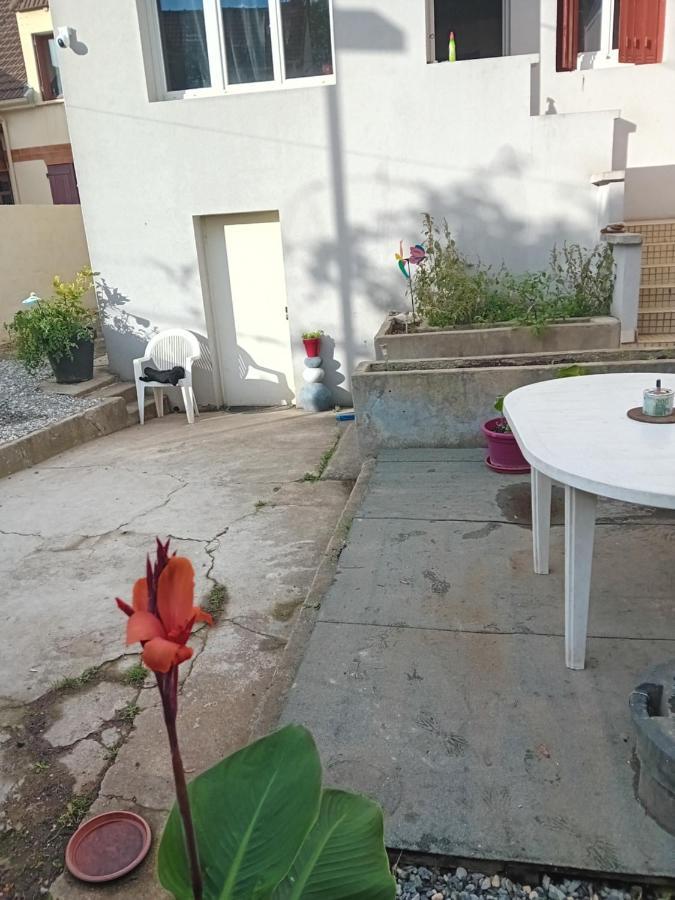 Une Maison En Ville Saint-Denis  Dış mekan fotoğraf